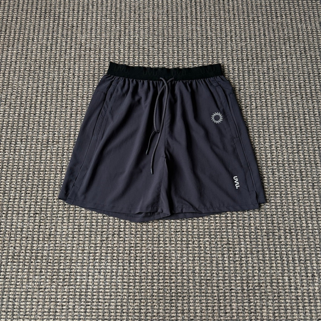 UVU RUNNING - Training Club Shorts