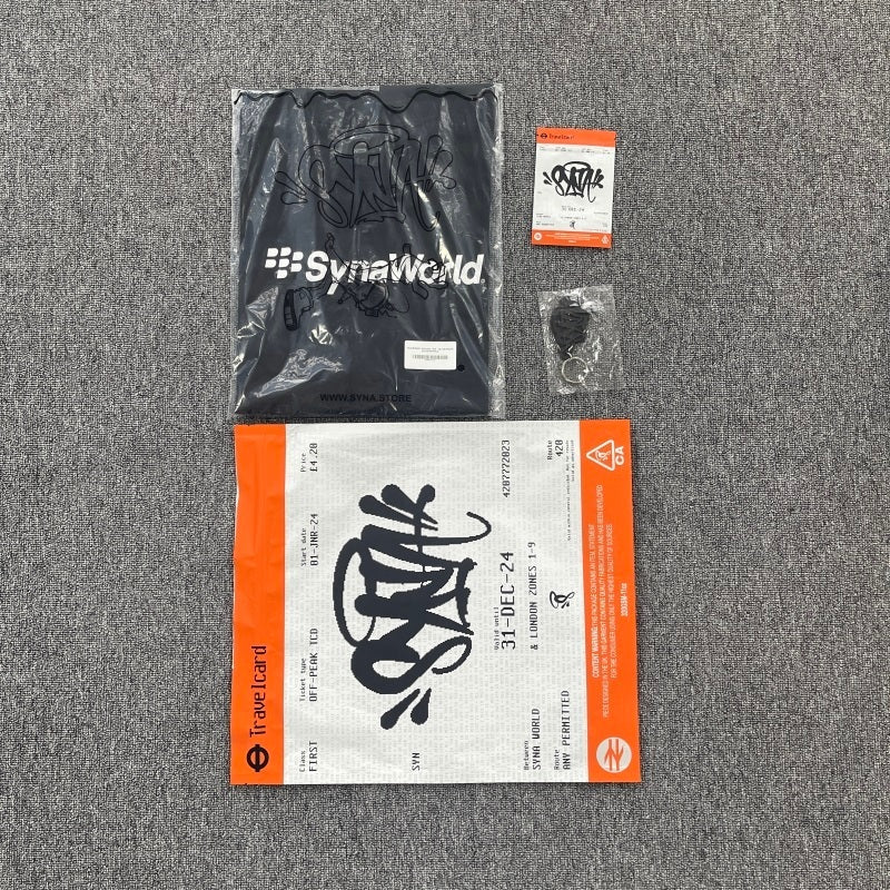 Syna - Crackberry Printed Tee [Black/White]