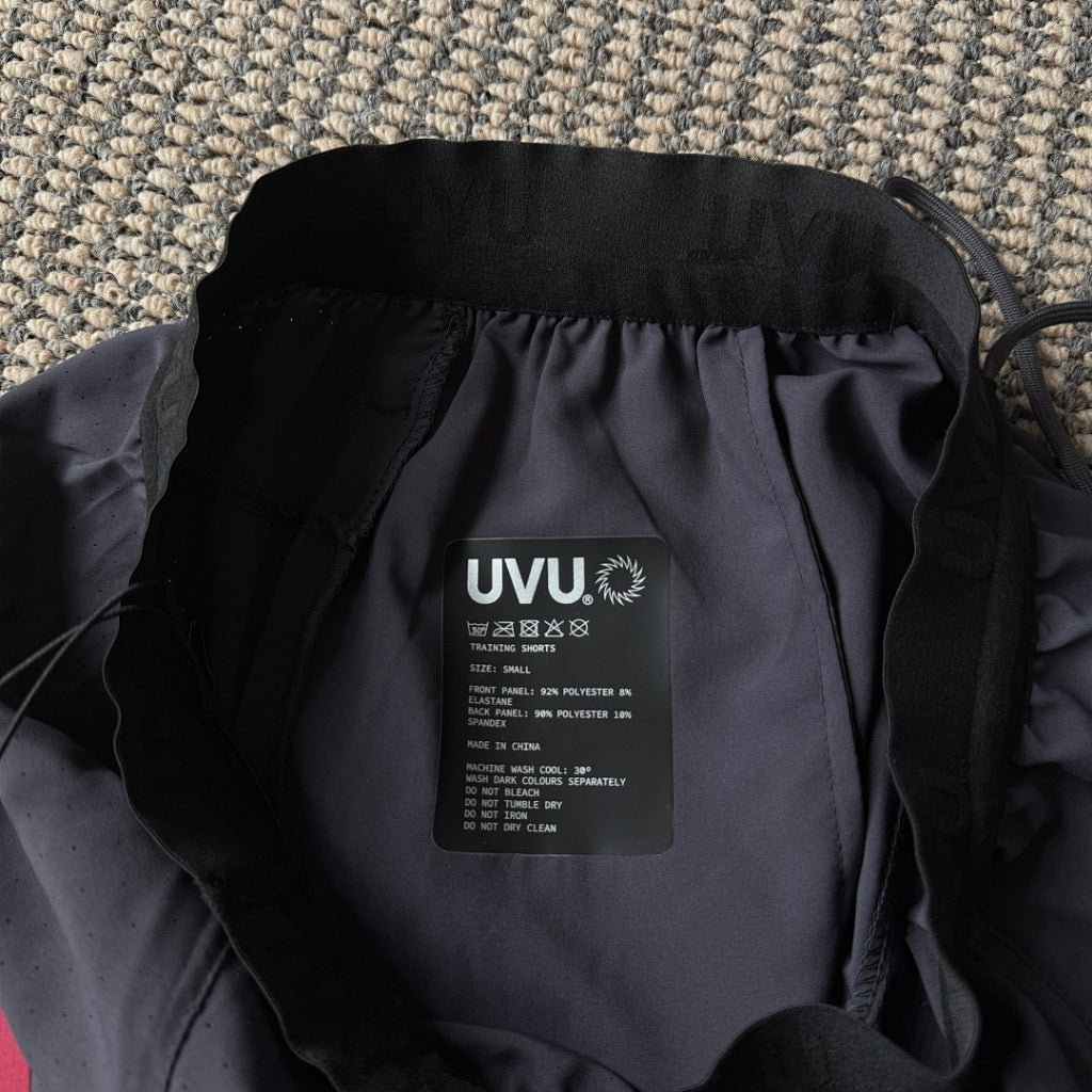 UVU RUNNING - Training Club Shorts