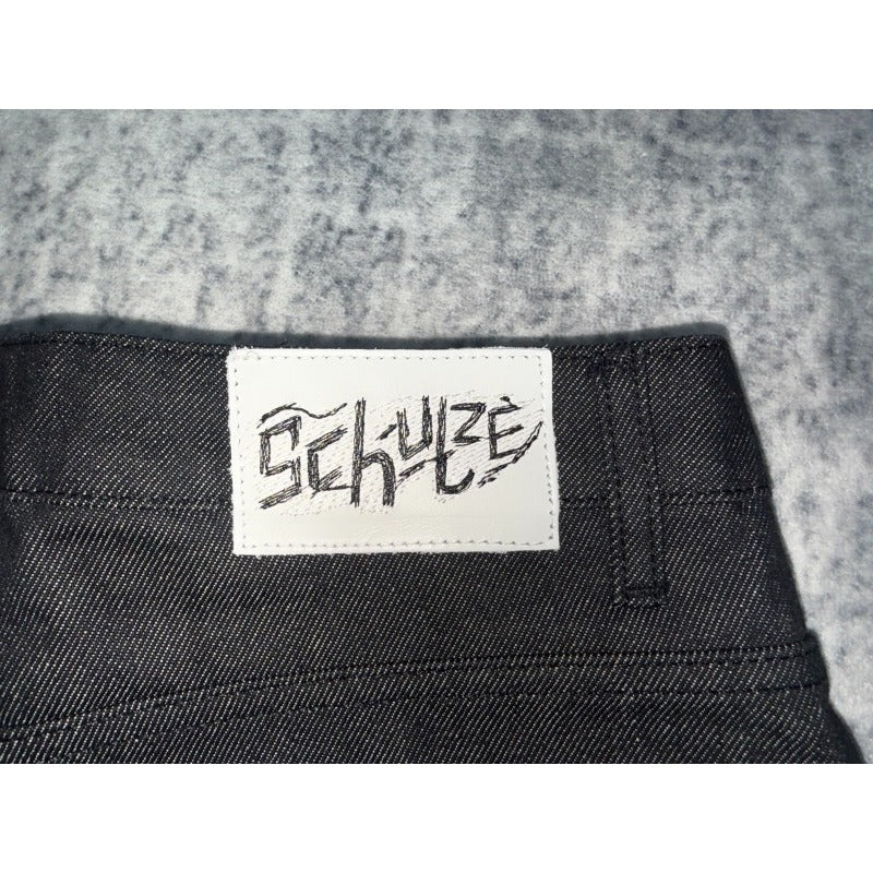 dershutze "aziza" black raw Jorts 02