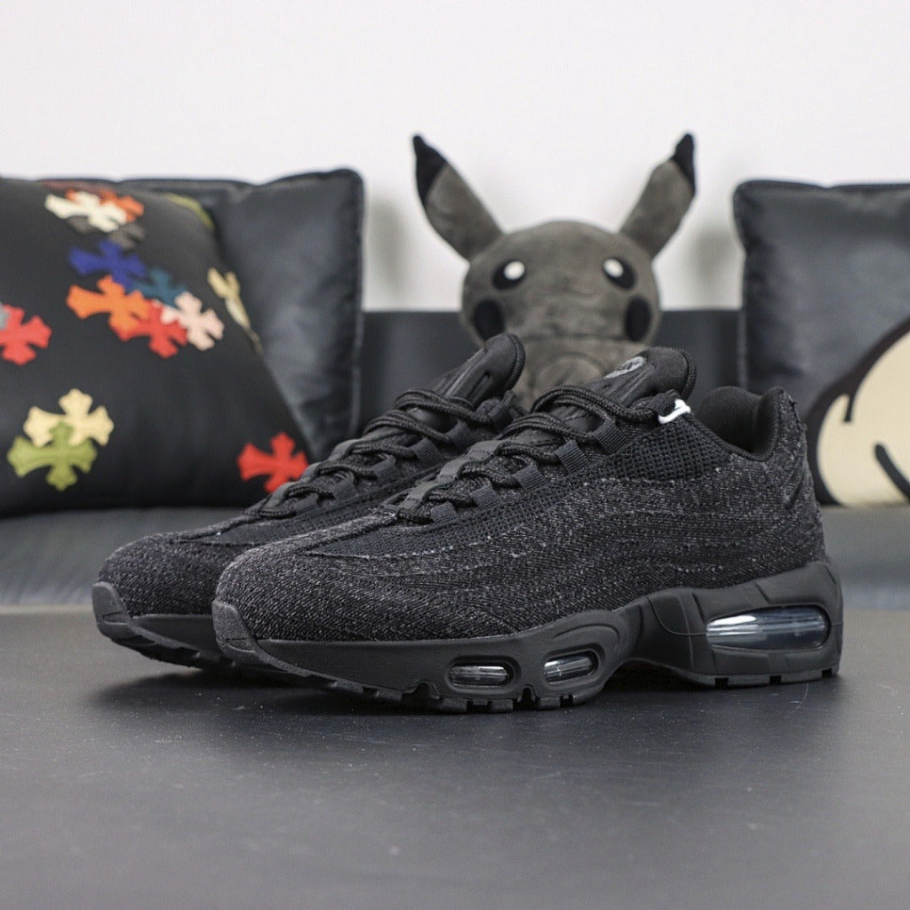 Levi's x Nike Air Max 95 - Black (BNIB 100%)