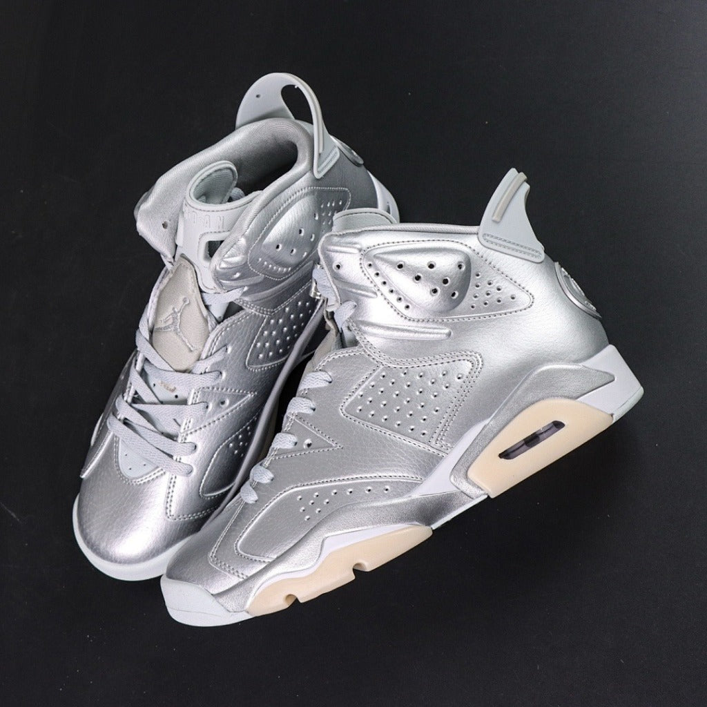 Paris Saint-Germain x Air Jordan 6 - Metallic Silver [IQ5135-001]