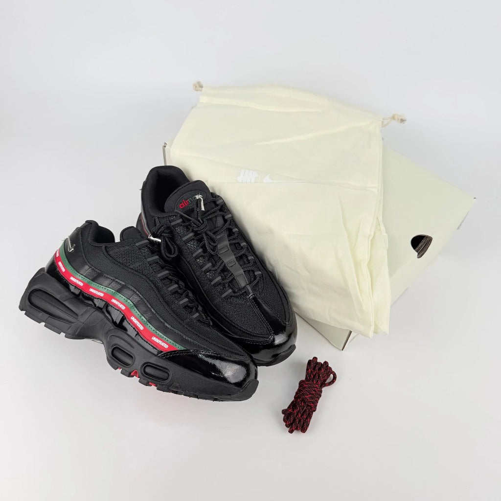AM 95 x UNDEFEATED 'Black'
