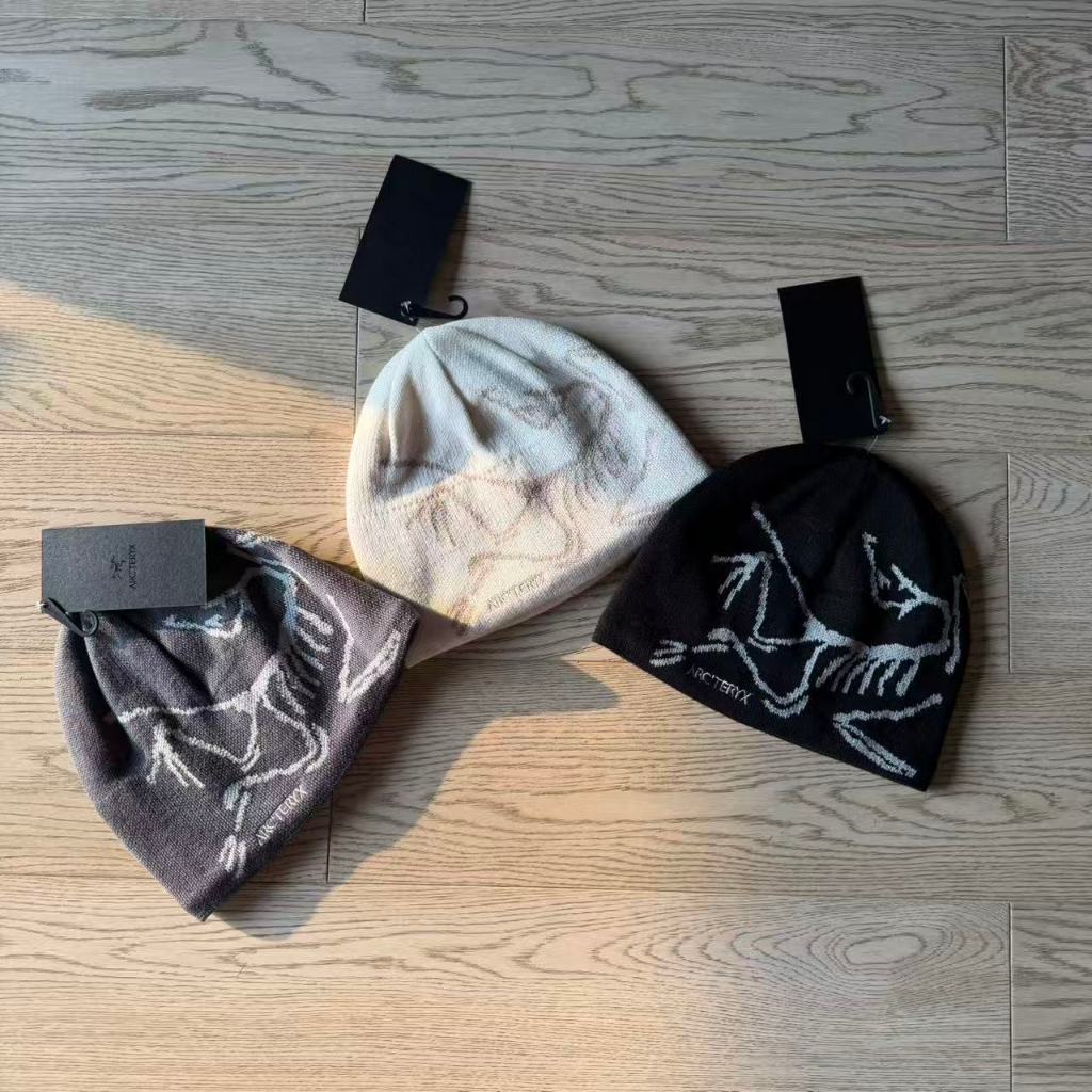 ARC Bird Head Beanie/ Toque