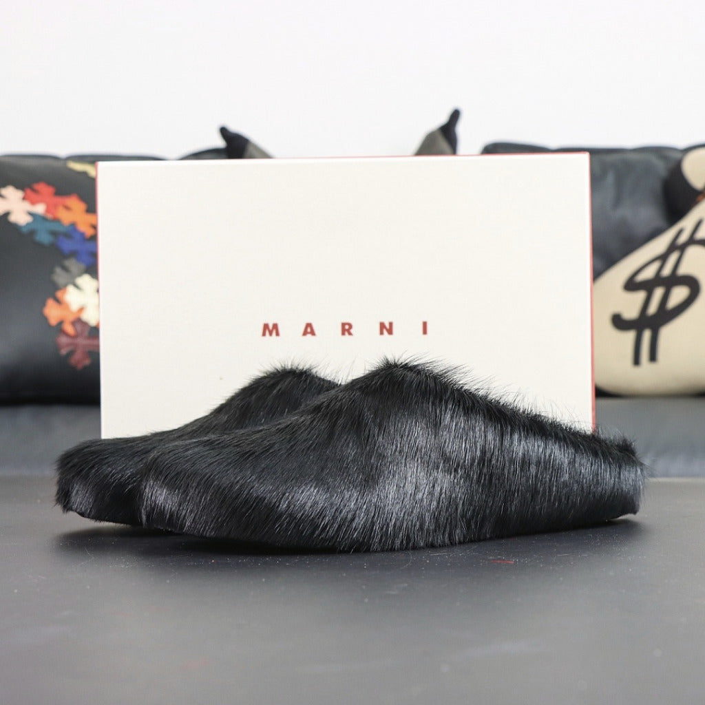 MRNI - Fussbett Calf Hair Slippers