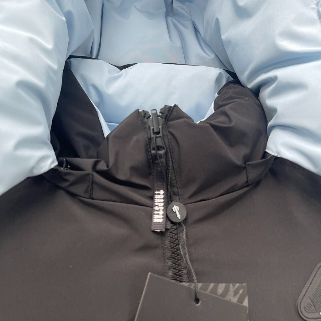 TRAPSTAR IRONGATE ARCH REVERSIBLE PUFFER JACKET AW25- BLACK/ LIGHT BLUE