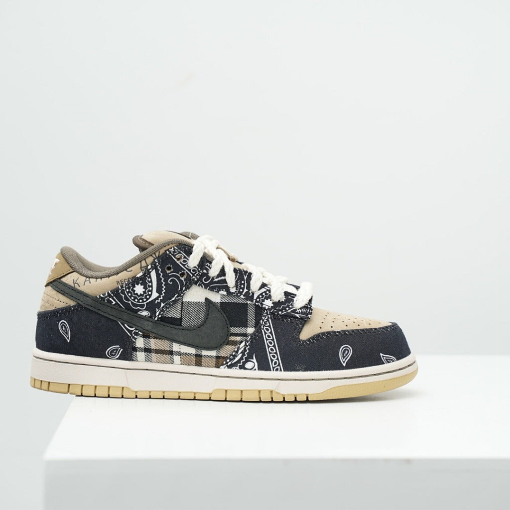 Travis Scott x Nike SB Dunk Low