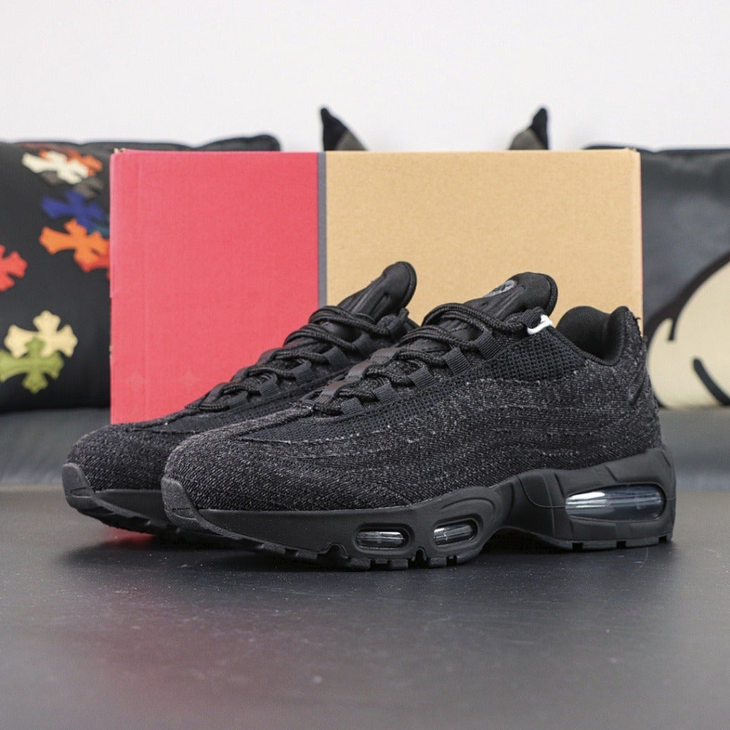 Levi's x Nike Air Max 95 - Black (BNIB 100%)