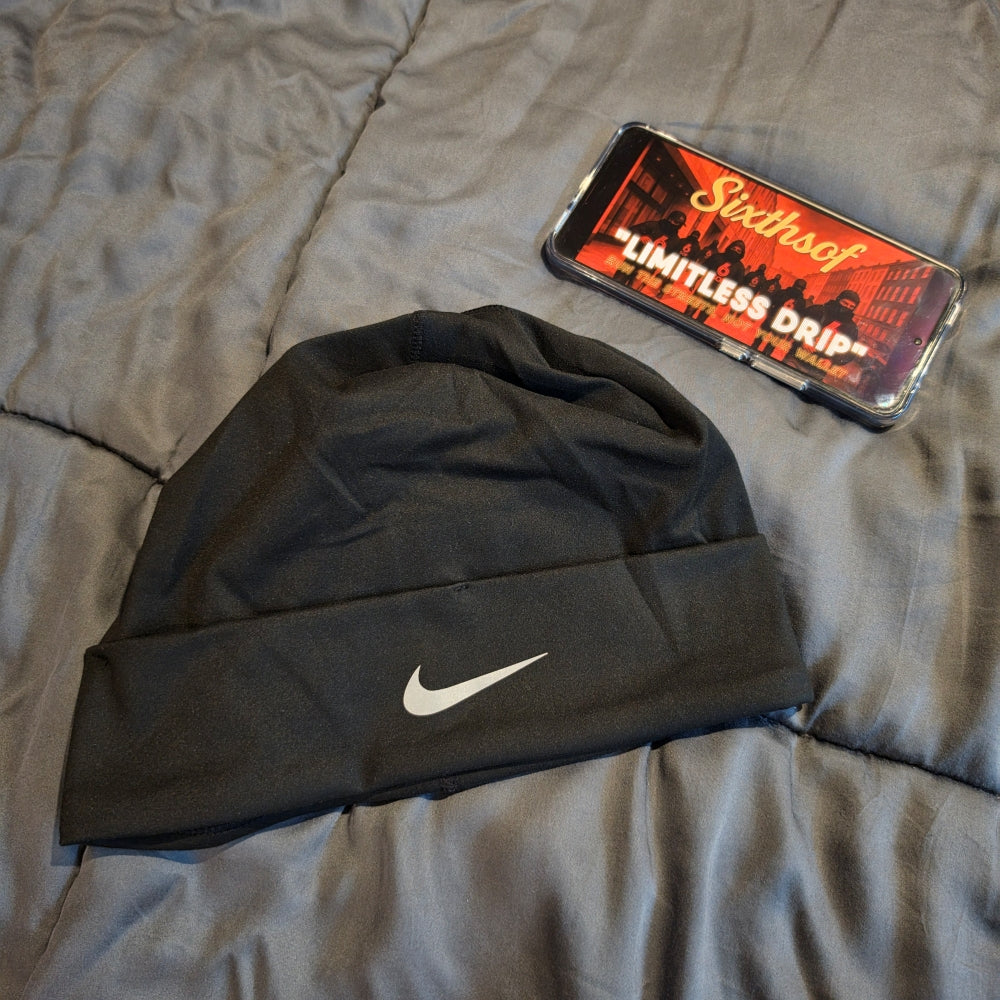 Nike Peak Dri-FIT Standard Cuff Beanie / Skull Cap