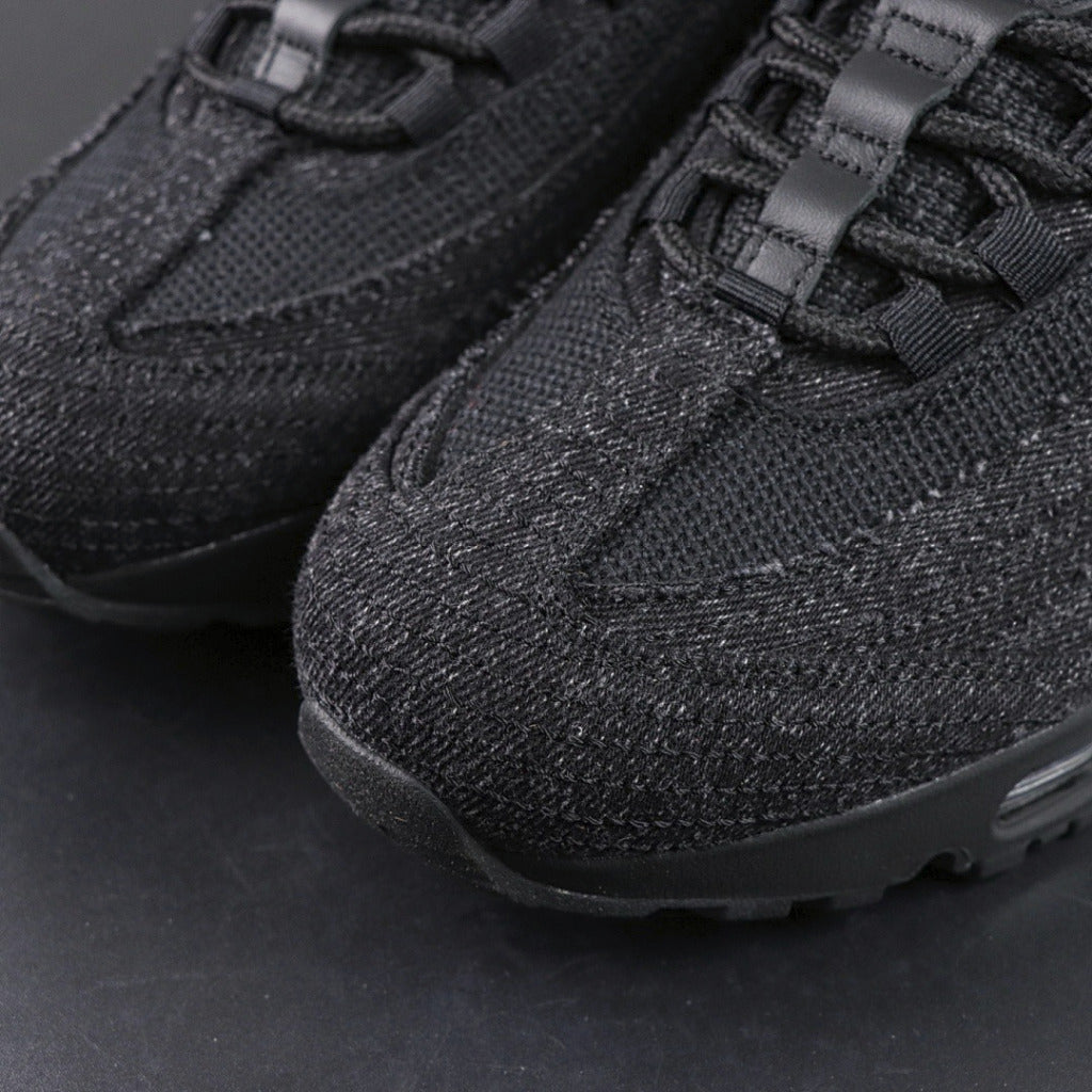 Levi's x Nike Air Max 95 - Black (BNIB 100%)