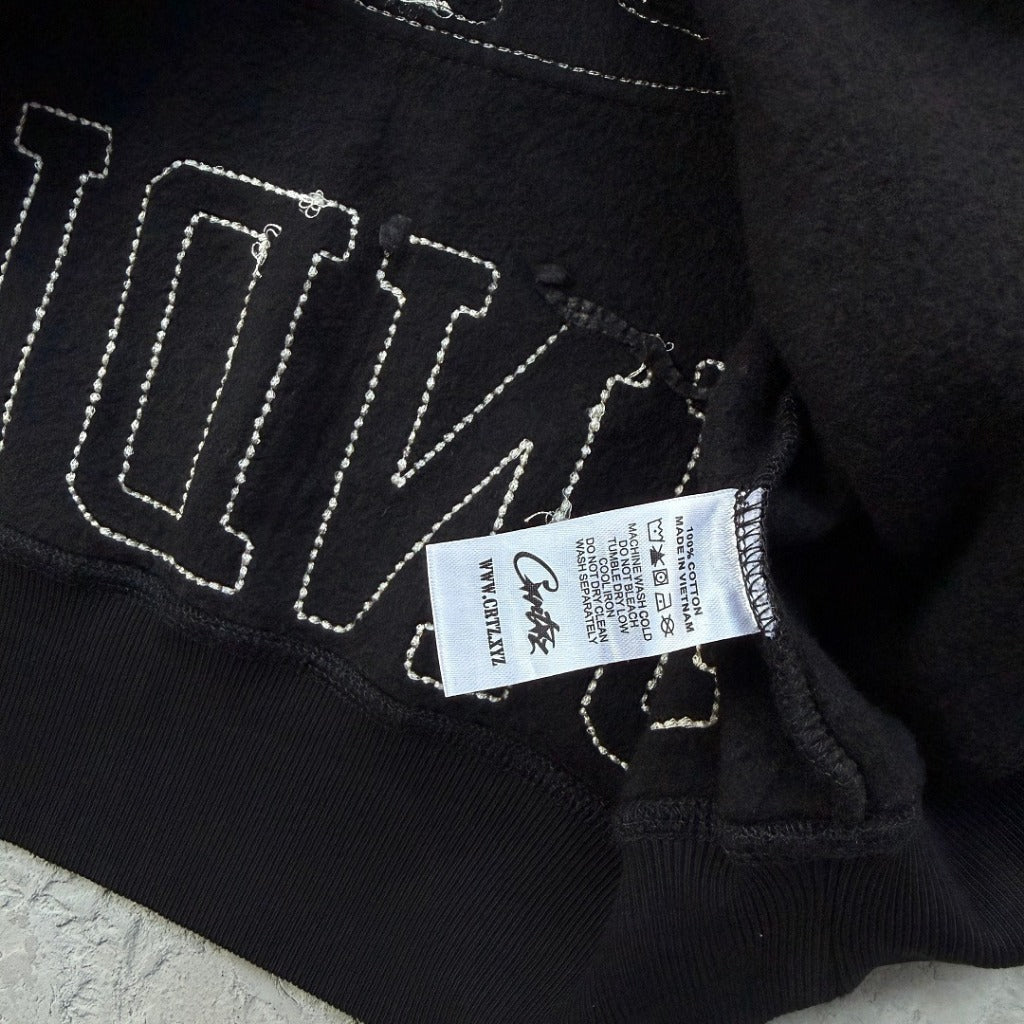 Lundun Stitch Zip Hoodie - Triple Black - CRTZ.XYZ
