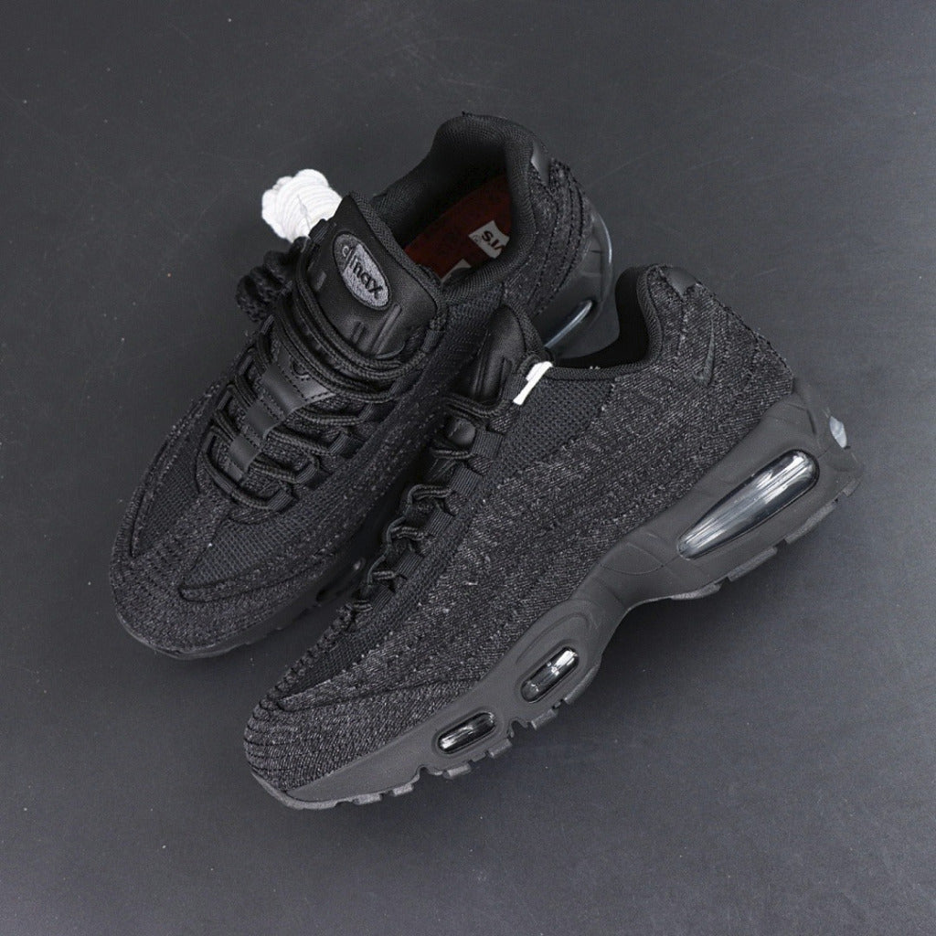 Levi's x Nike Air Max 95 - Black (BNIB 100%)