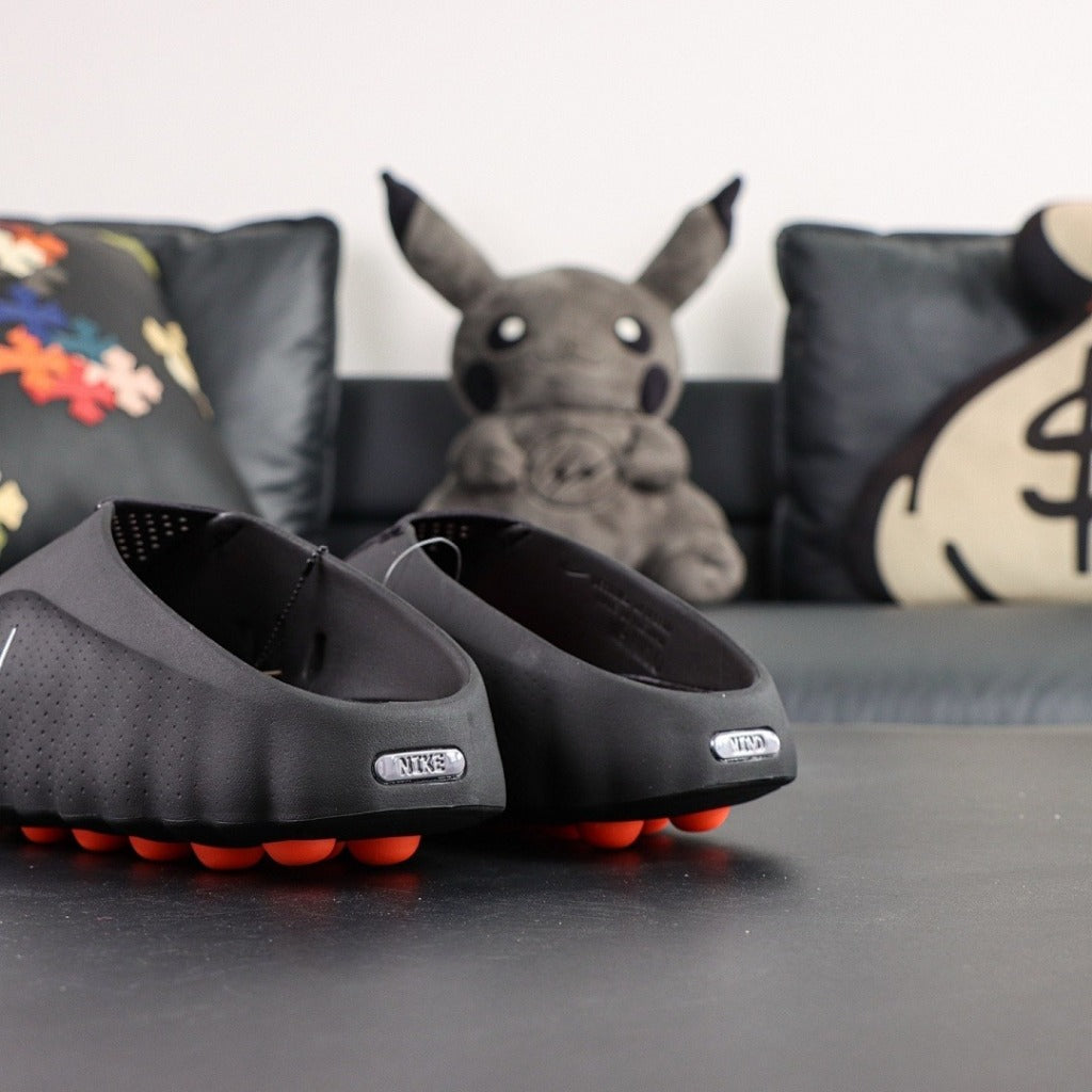 Nike Mind 001 "Black Chrome" - Black/Hyper Crimson/White/Chrome
